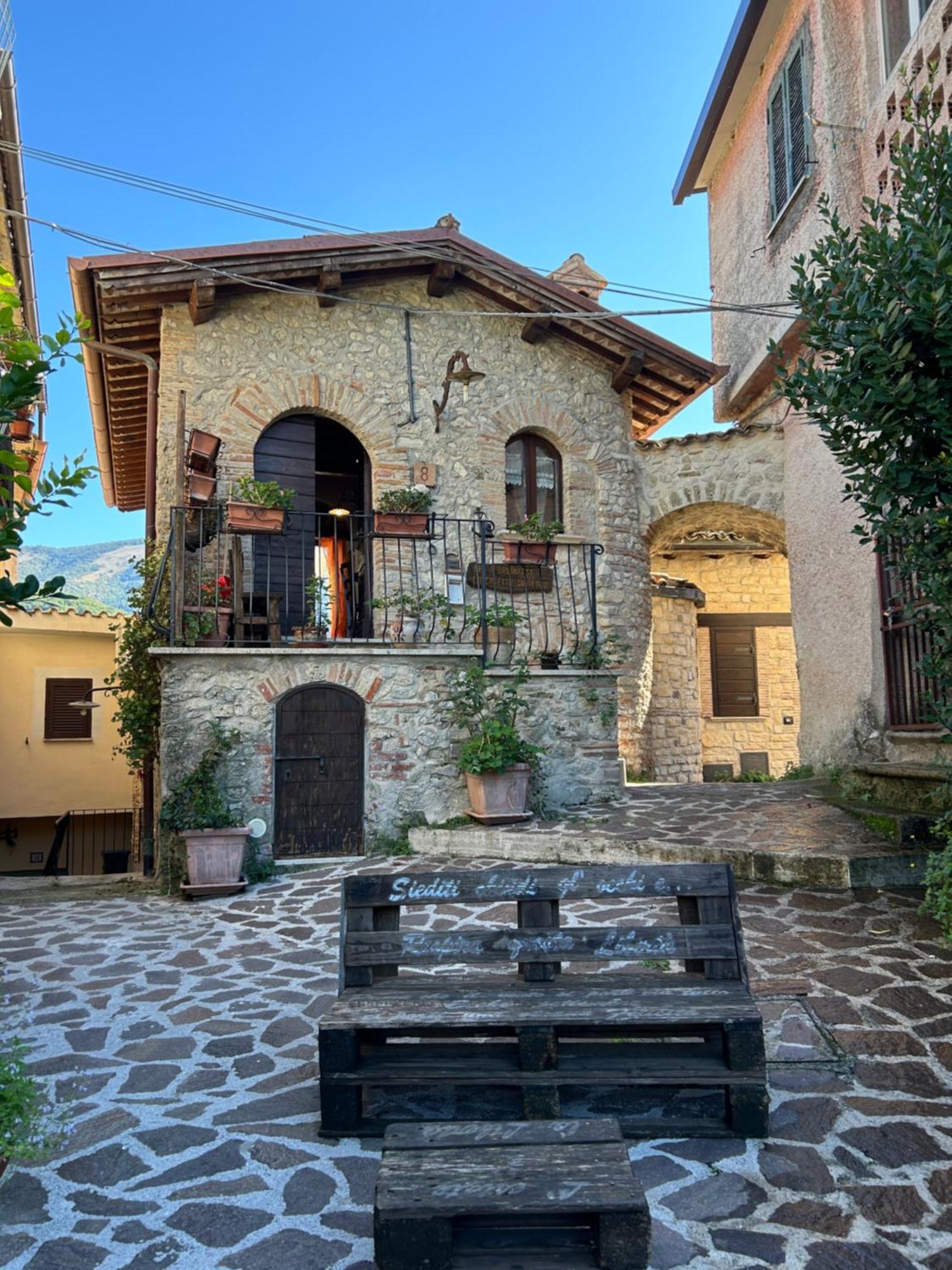 B&B La Casetta Sul Lago Colle di Tora Екстериор снимка