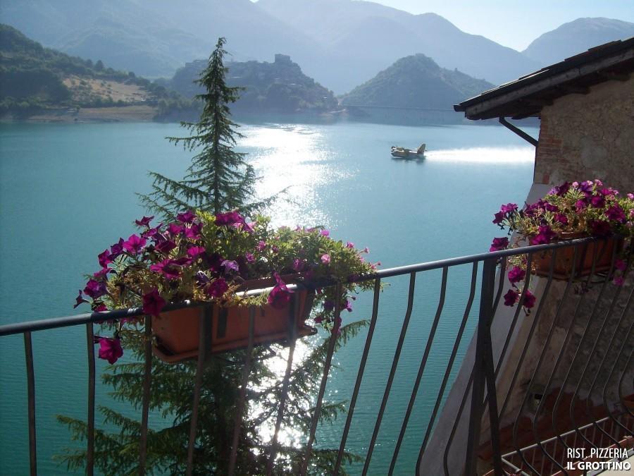 B&B La Casetta Sul Lago Colle di Tora Екстериор снимка
