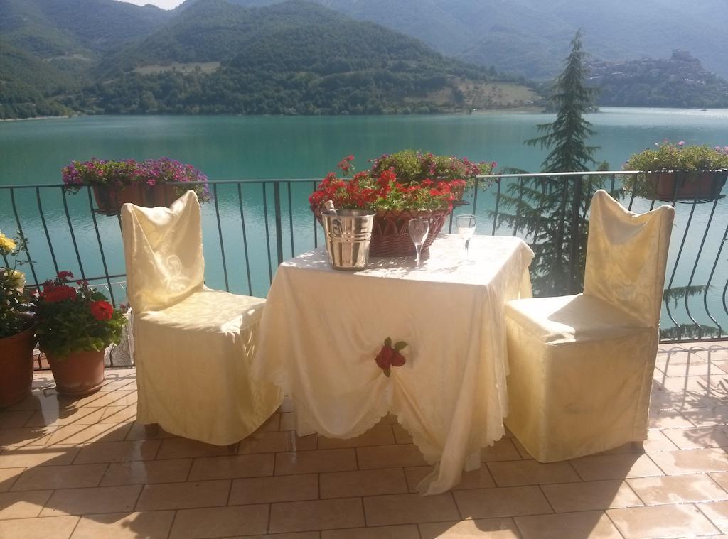 B&B La Casetta Sul Lago Colle di Tora Екстериор снимка