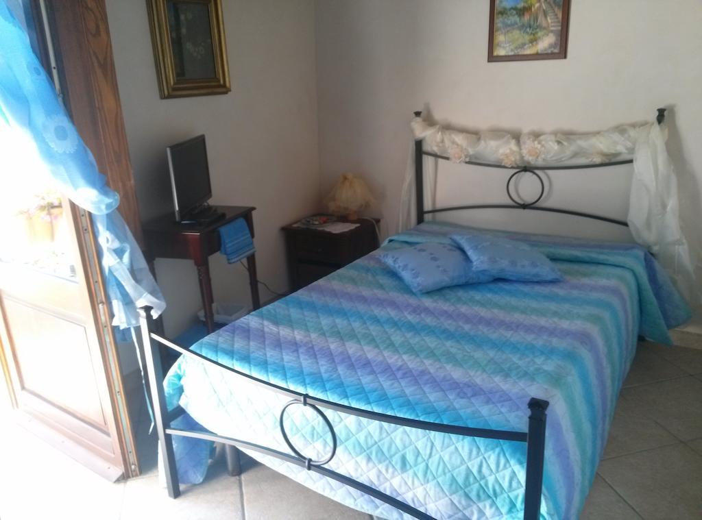 B&B La Casetta Sul Lago Colle di Tora Екстериор снимка